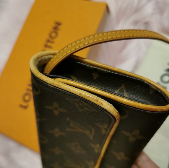 Louis Vuitton Pochette - Picture 2 of 11